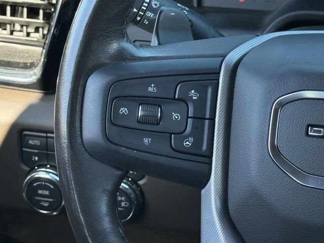 Used 2022 GMC Sierra 1500 Denali AWD/4WD image 16
