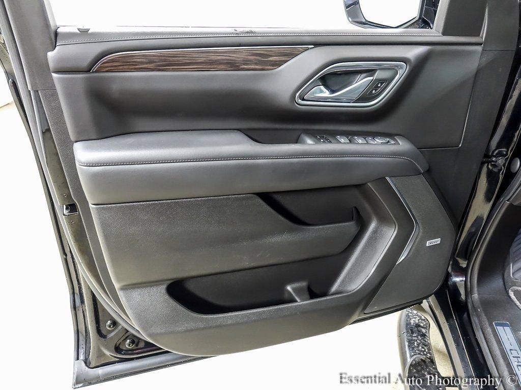 Used 2022 Chevrolet Tahoe Z71 w/ Luxury Package AWD/4WD image 22