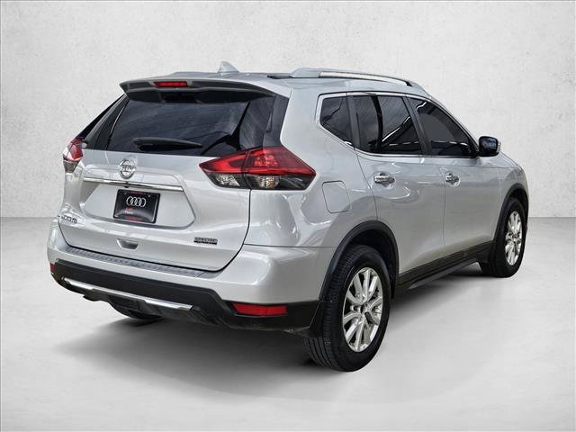 Used 2019 Nissan Rogue S w/ Special Edition Package FWD image 5