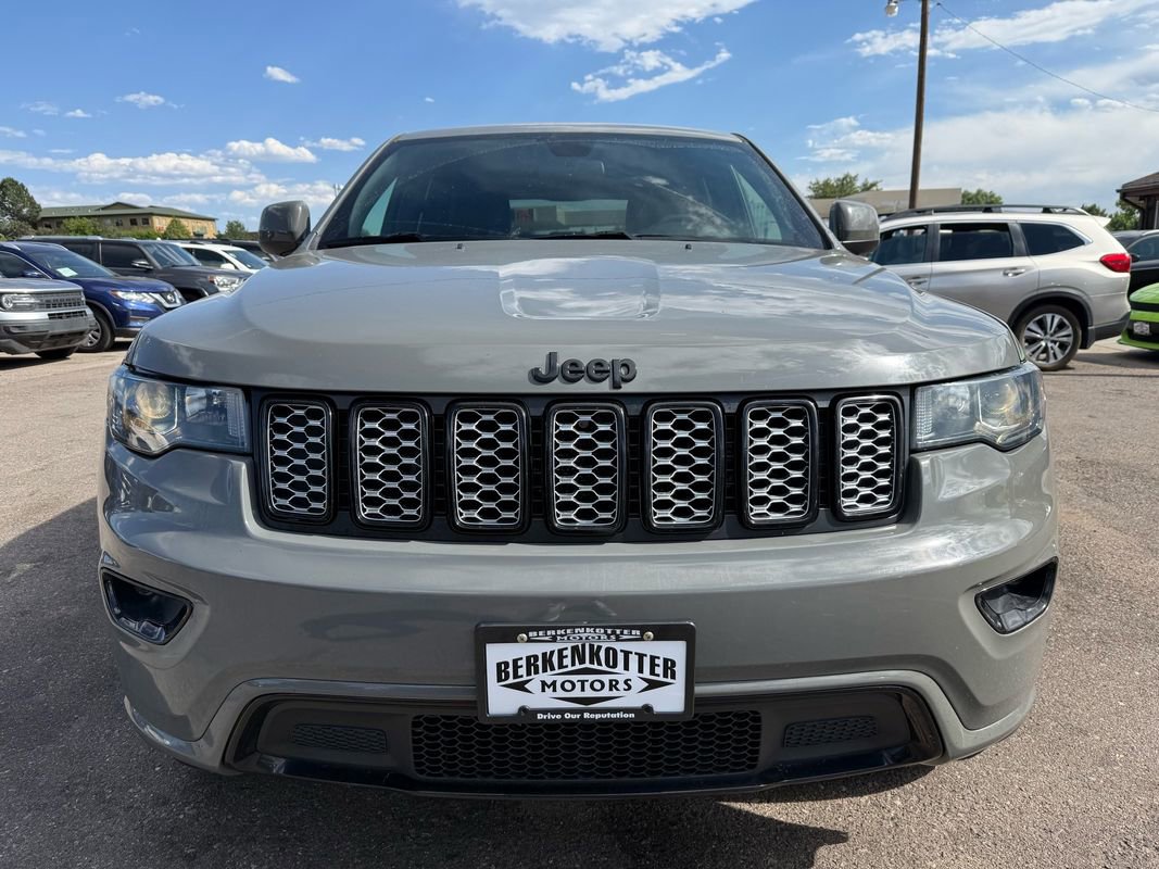 Used 2021 Jeep Grand Cherokee Laredo X image 8