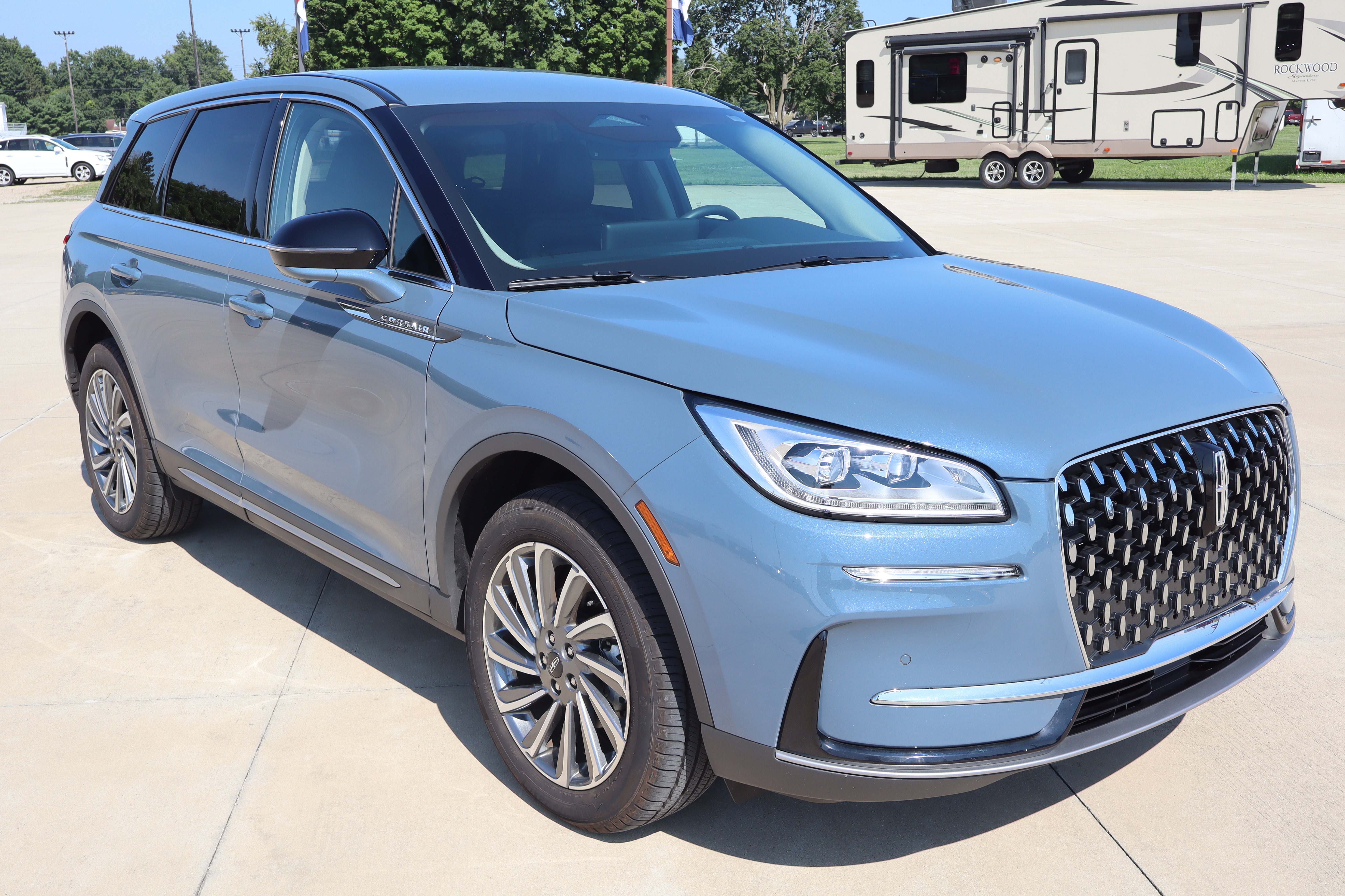 Used 2025 Lincoln Corsair Reserve AWD/4WD image 3