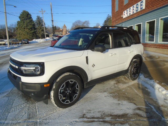 Used 2025 Ford Bronco Sport Outer Banks w/ Outer Banks Tech Package+ AWD/4WD image 1
