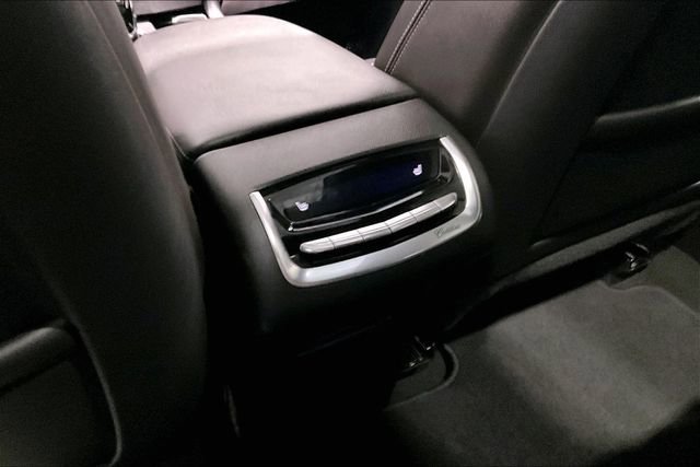 Used 2023 Cadillac XT6 Sport w/ Technology Package image 10