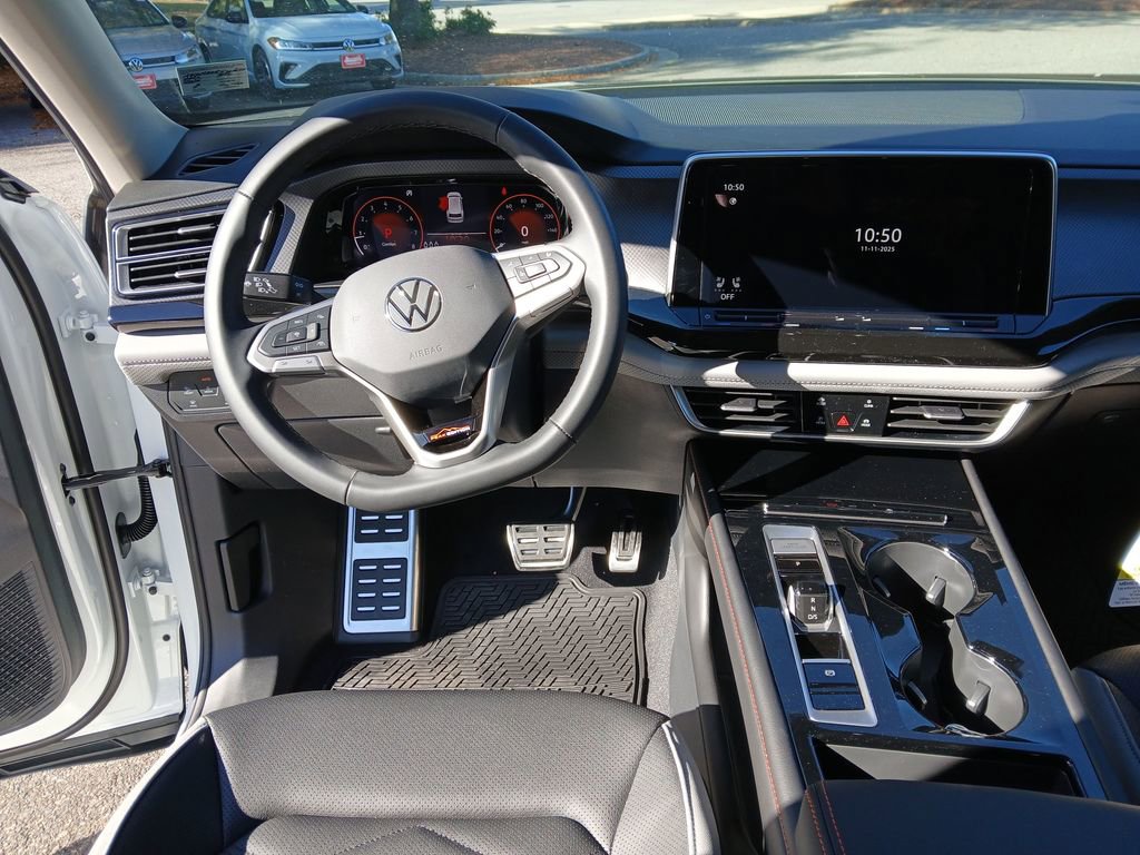 New 2026 Volkswagen Atlas Peak Edition image 13