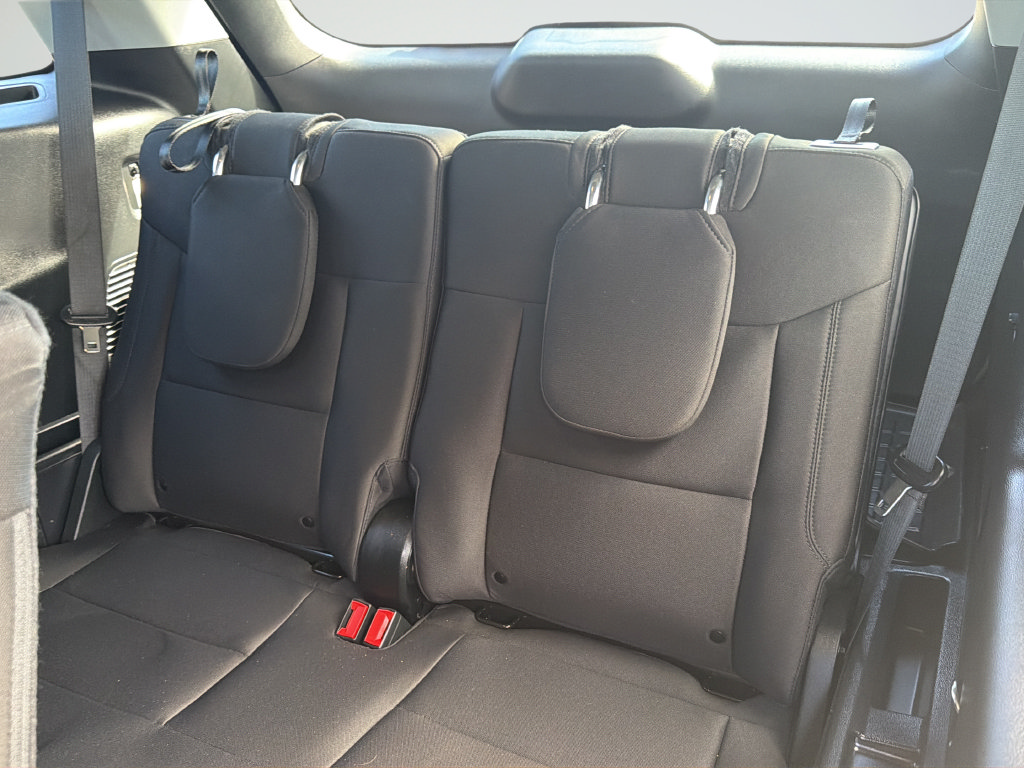 Used 2023 Ford Explorer XLT RWD image 29