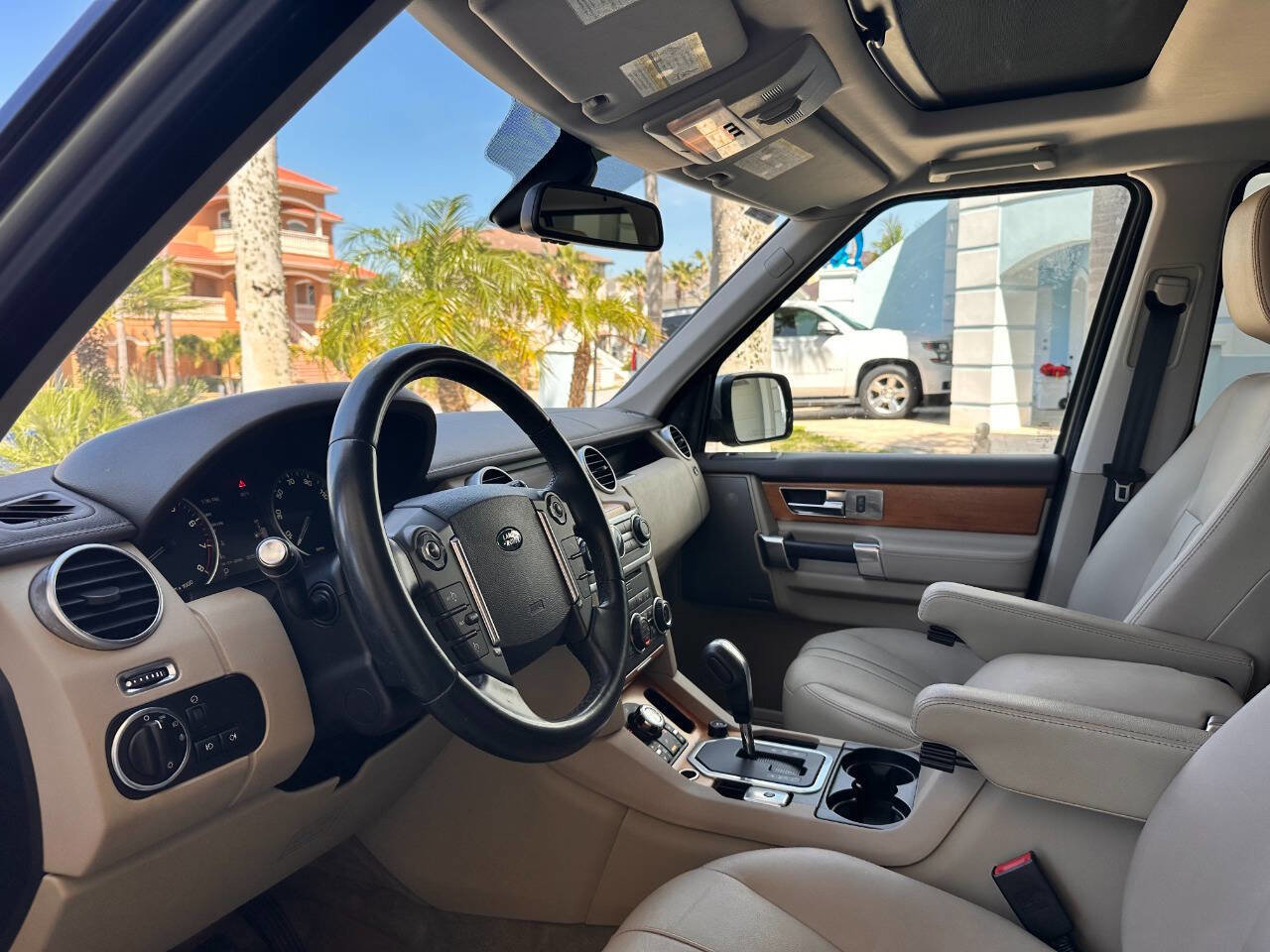 Used 2013 Land Rover LR4 HSE AWD/4WD image 13