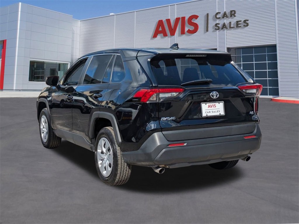 Used 2025 Toyota RAV4 LE image 9