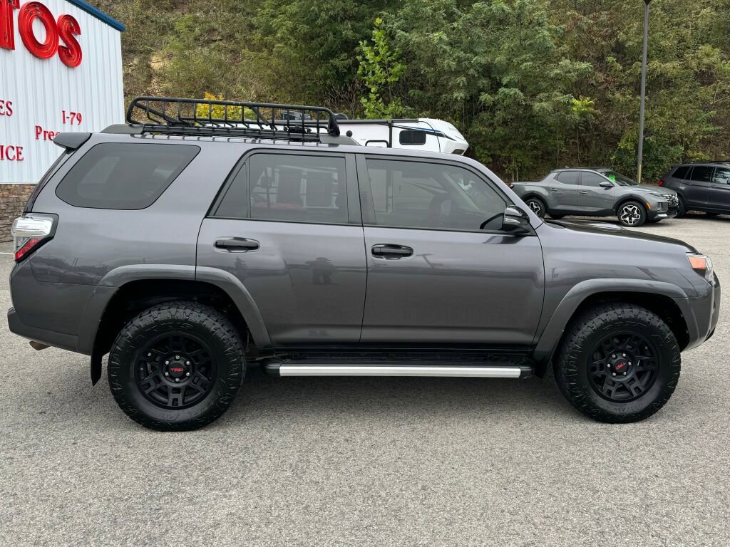 Used 2021 Toyota 4Runner Venture w/ Moonroof Package image 8