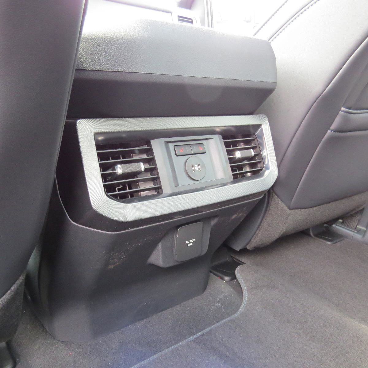 New 2025 Ford F250 Platinum image 17