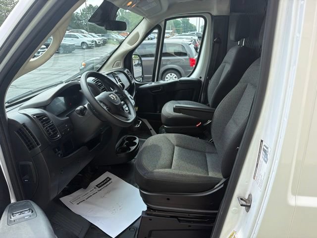 Used 2025 RAM ProMaster 2500 w/ U-Haul Equipment Group FWD image 18