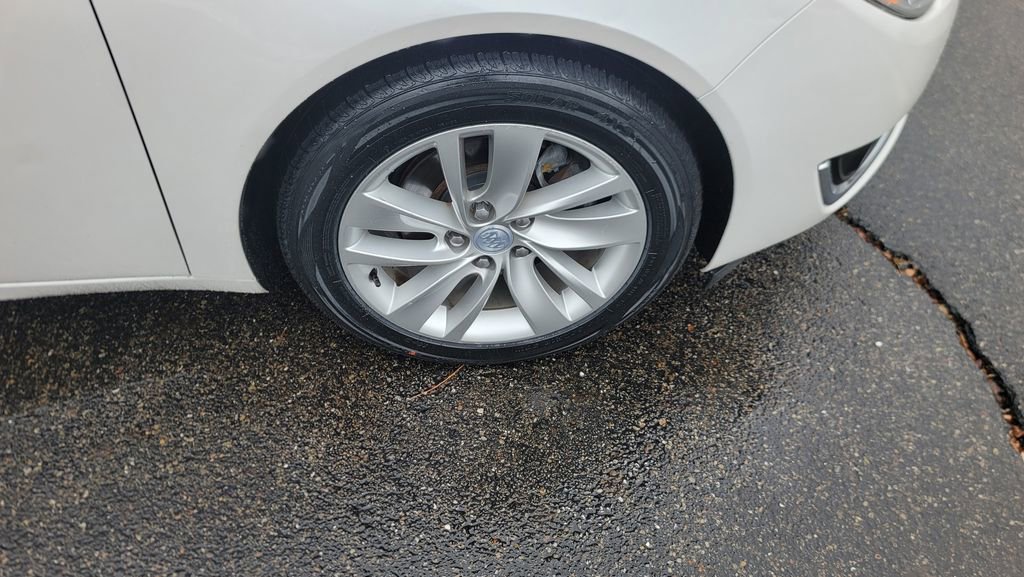 Used 2017 Buick Regal Premium w/ Driver Confidence Package #1 image 15