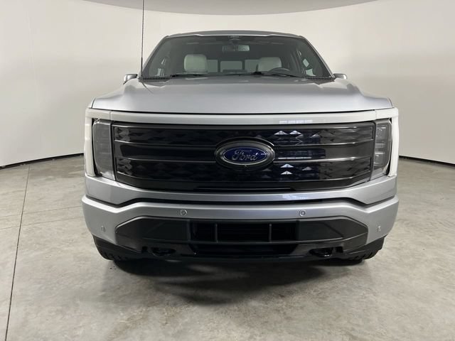 Used 2022 Ford F150 Lightning Platinum AWD/4WD image 3