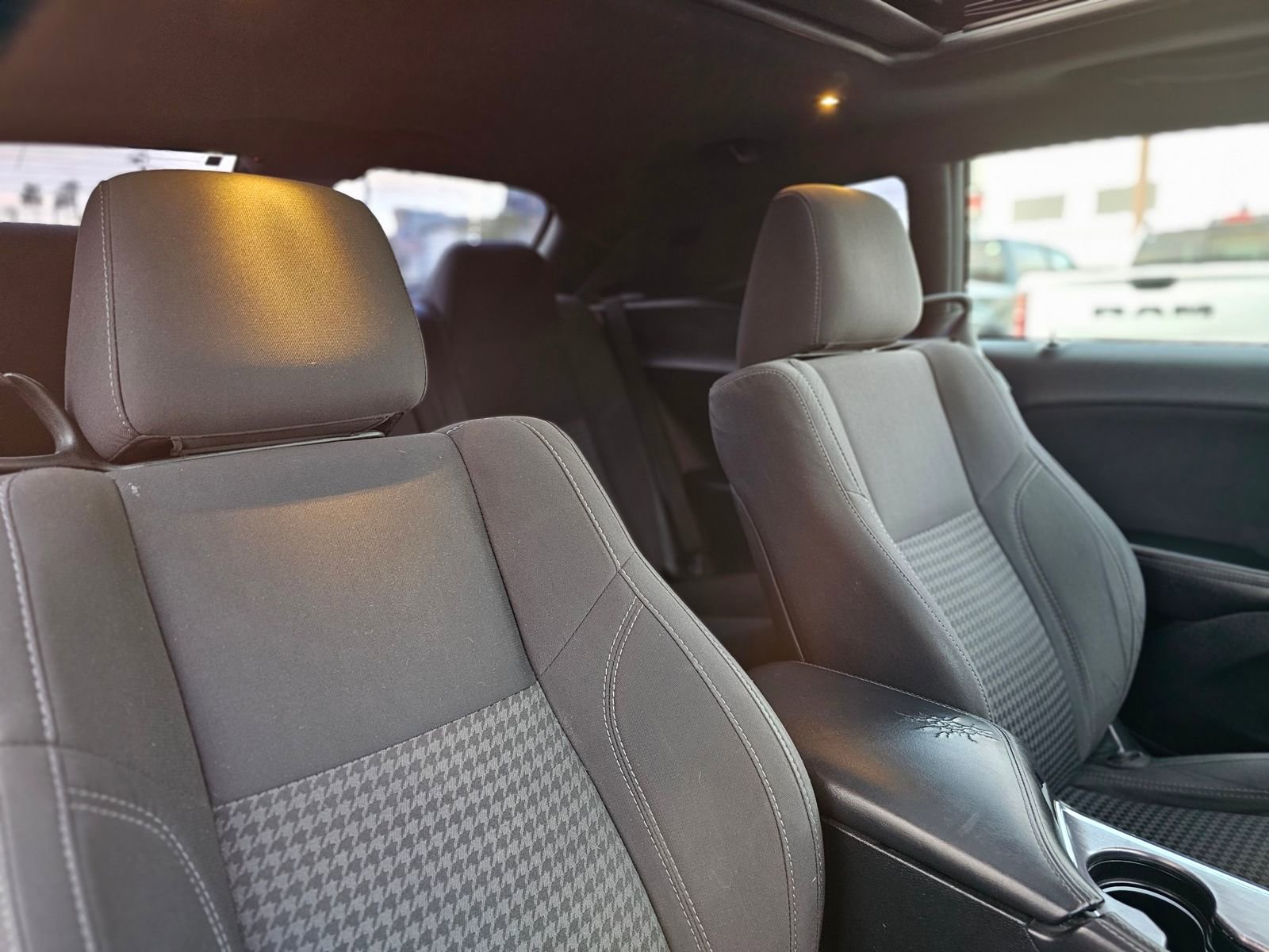 Used 2018 Dodge Challenger R/T image 26