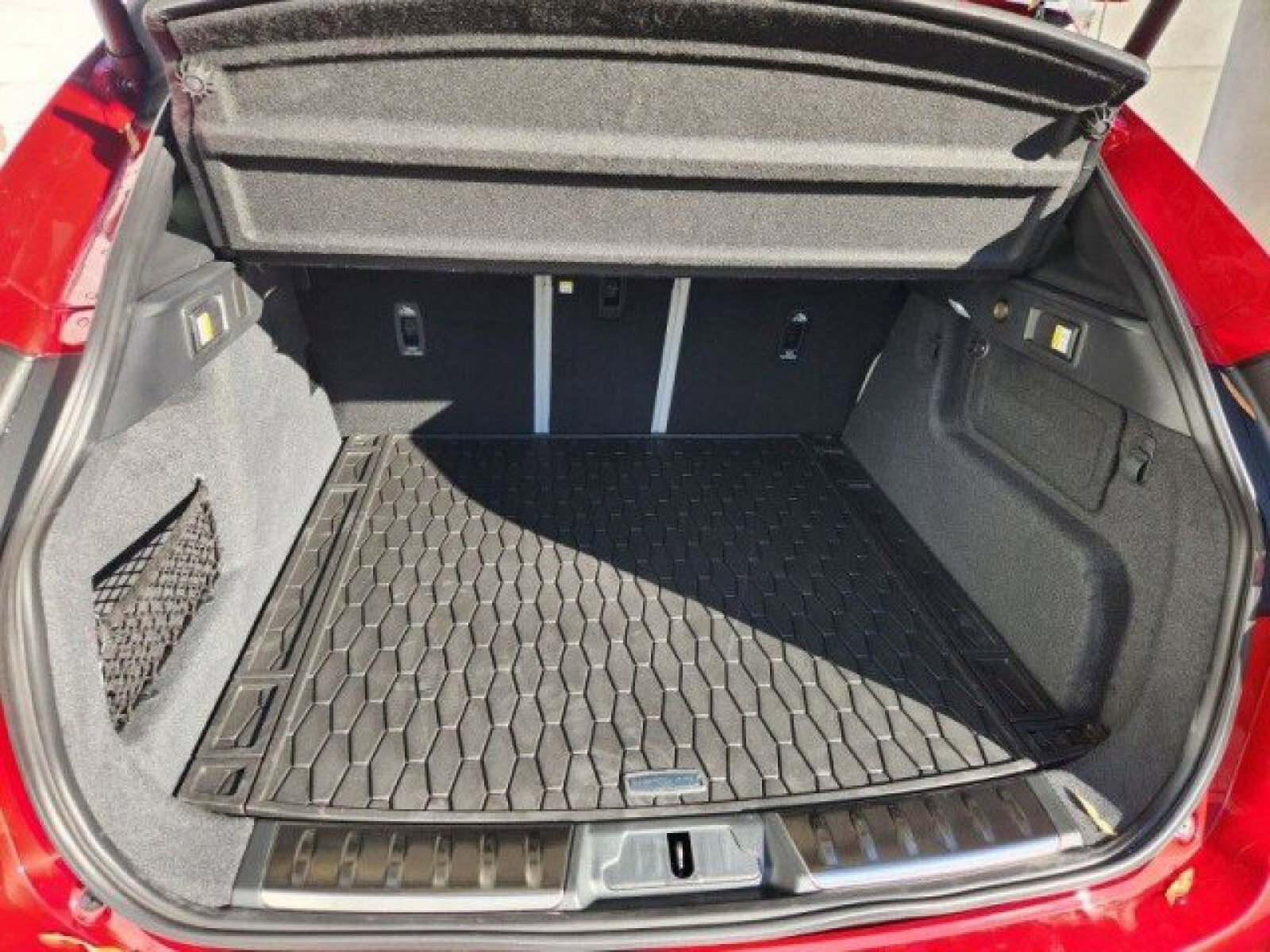 New 2024 Jaguar F-PACE R-Dynamic S image 9