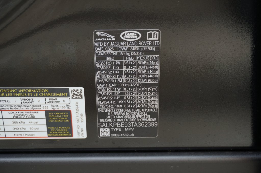 New 2026 Land Rover Range Rover Long Wheelbase SE AWD/4WD image 38