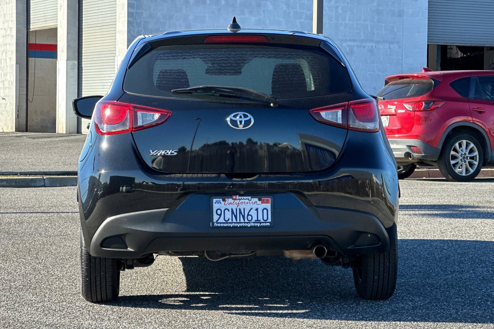 Used 2020 Toyota Yaris LE image 5