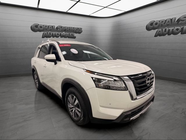 Certified 2024 Nissan Pathfinder SL FWD image 7