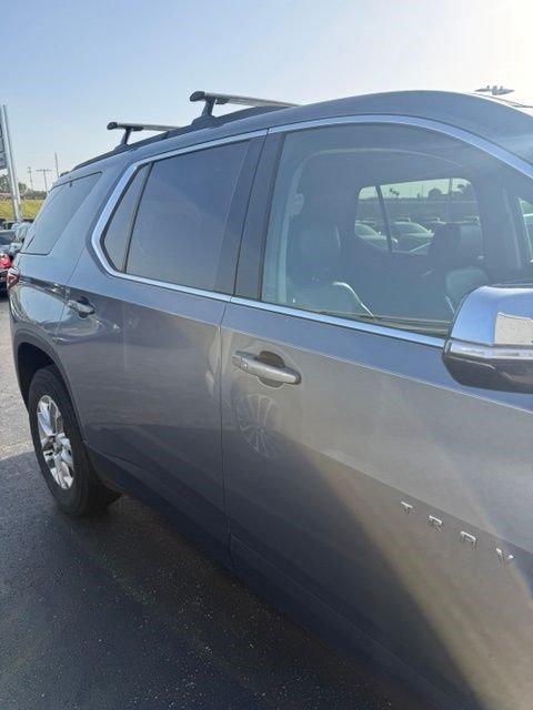 Used 2019 Chevrolet Traverse LT w/ LPO, Floor Liner Package FWD image 3