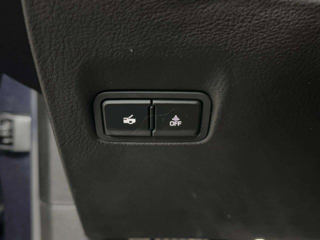 Used 2016 Chevrolet Corvette Stingray Coupe w/ 2LT Preferred Equipment Group RWD image 28