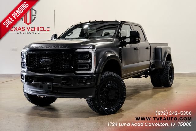 Used 2026 Ford F450 Platinum w/ FX4 Off-Road Package AWD/4WD image 1