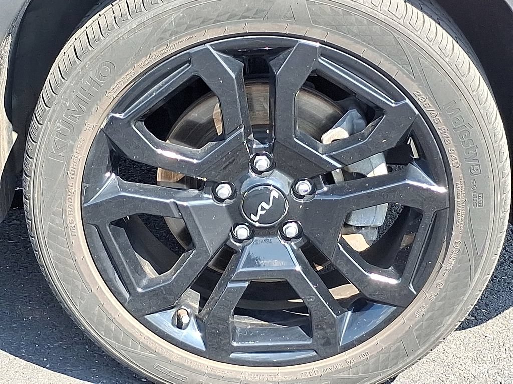 Certified 2024 Kia Seltos X-Line AWD/4WD image 8