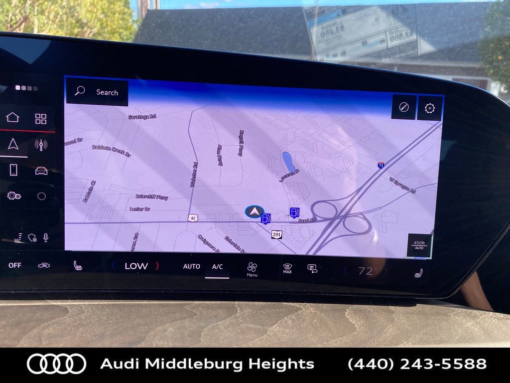 Used 2025 Audi Q5 Premium w/ Convenience Package image 21