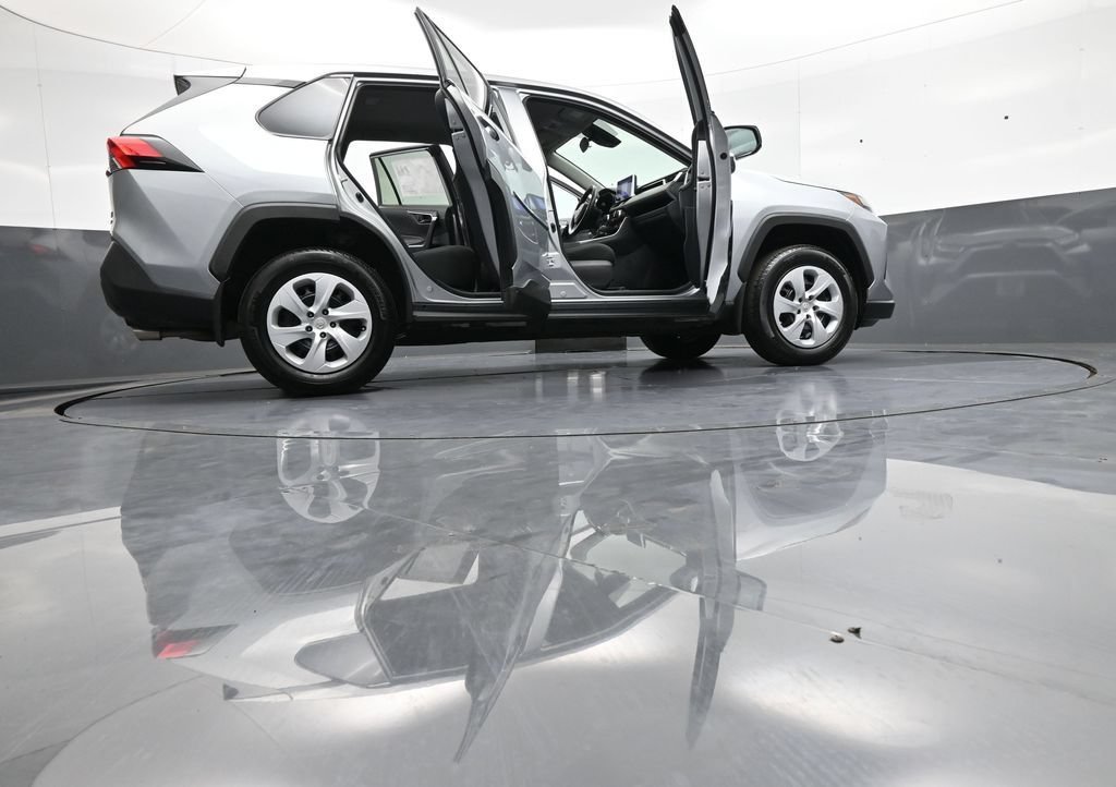 Certified 2024 Toyota RAV4 LE AWD/4WD image 47