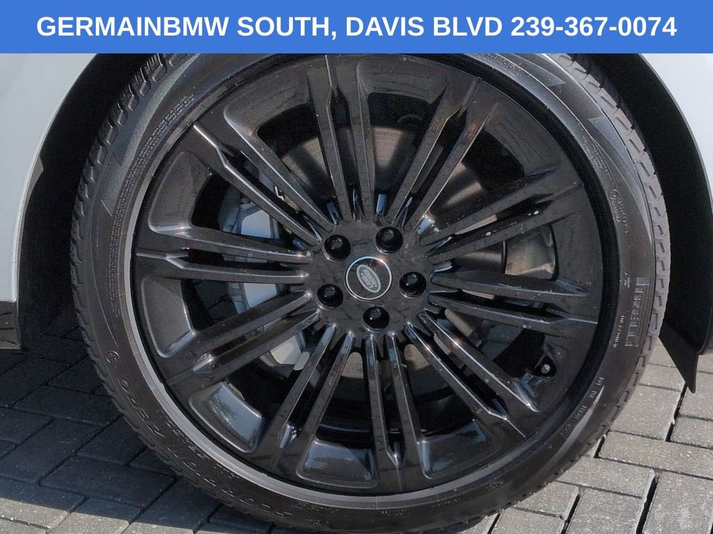 Used 2022 Land Rover Range Rover SE AWD/4WD image 12