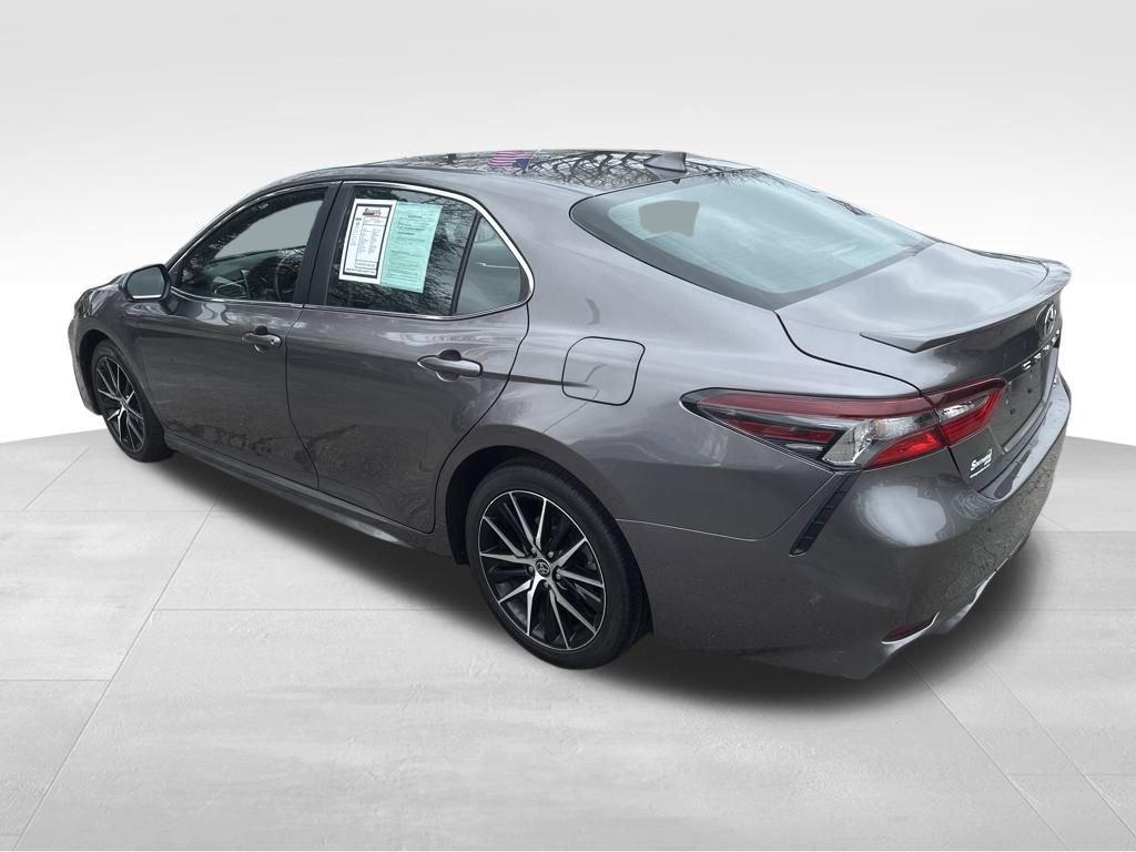 Used 2023 Toyota Camry SE image 15