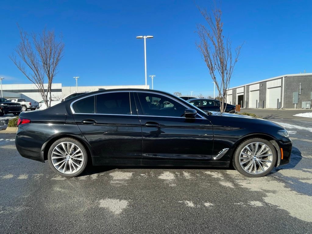 Used 2022 BMW 530i w/ Convenience Package image 9
