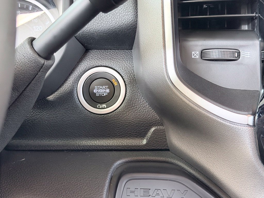 Used 2025 RAM 2500 Big Horn AWD/4WD image 49