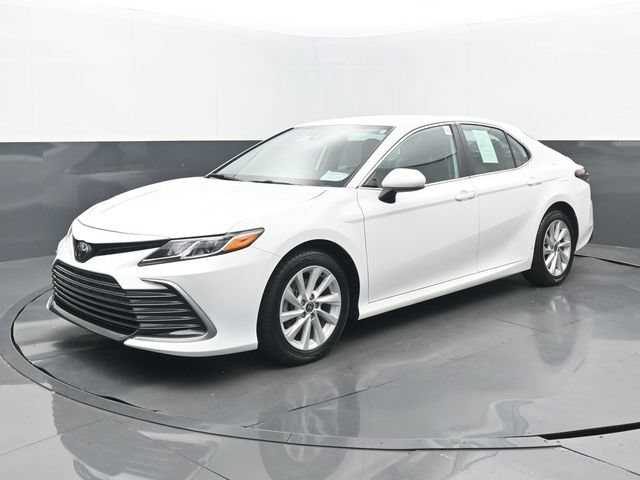 Used 2022 Toyota Camry LE FWD image 24