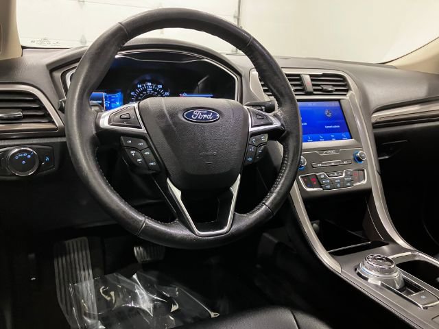 Used 2020 Ford Fusion SEL image 51
