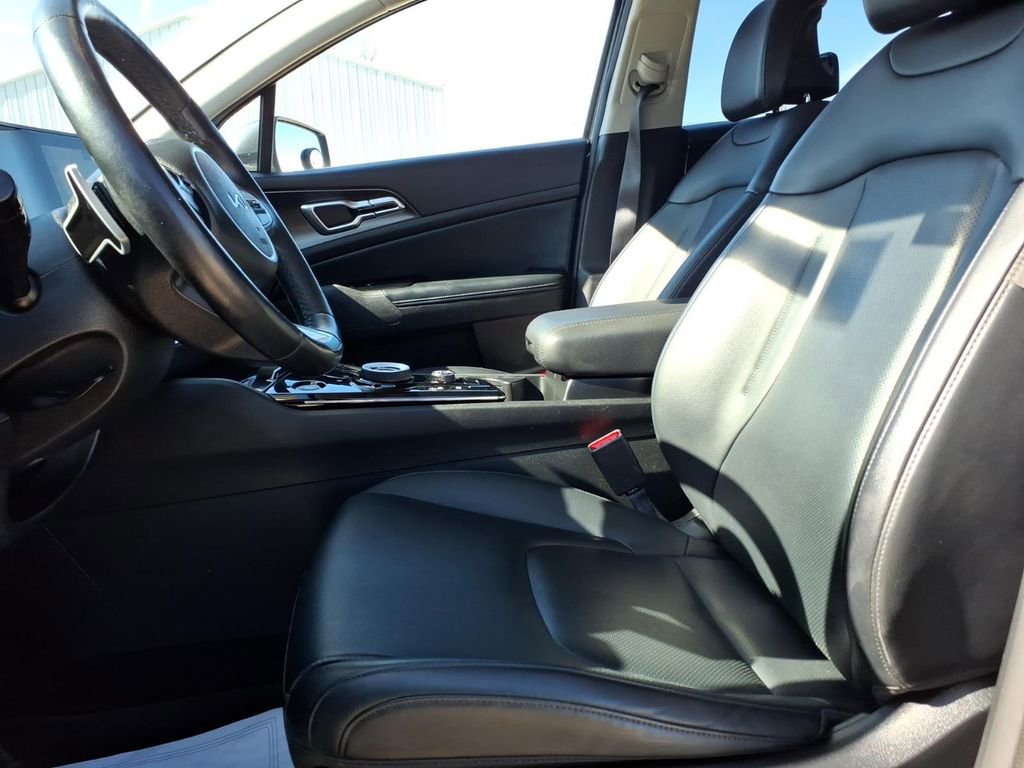 Used 2023 Kia Sportage EX w/ EX Premium Package image 13