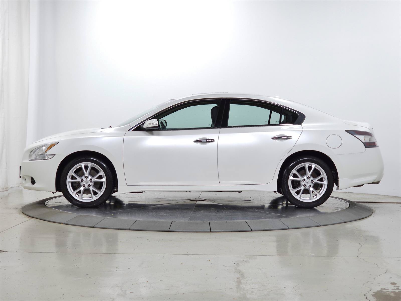 Used 2014 Nissan Maxima 3.5 SV w/ SV Value Package FWD image 4