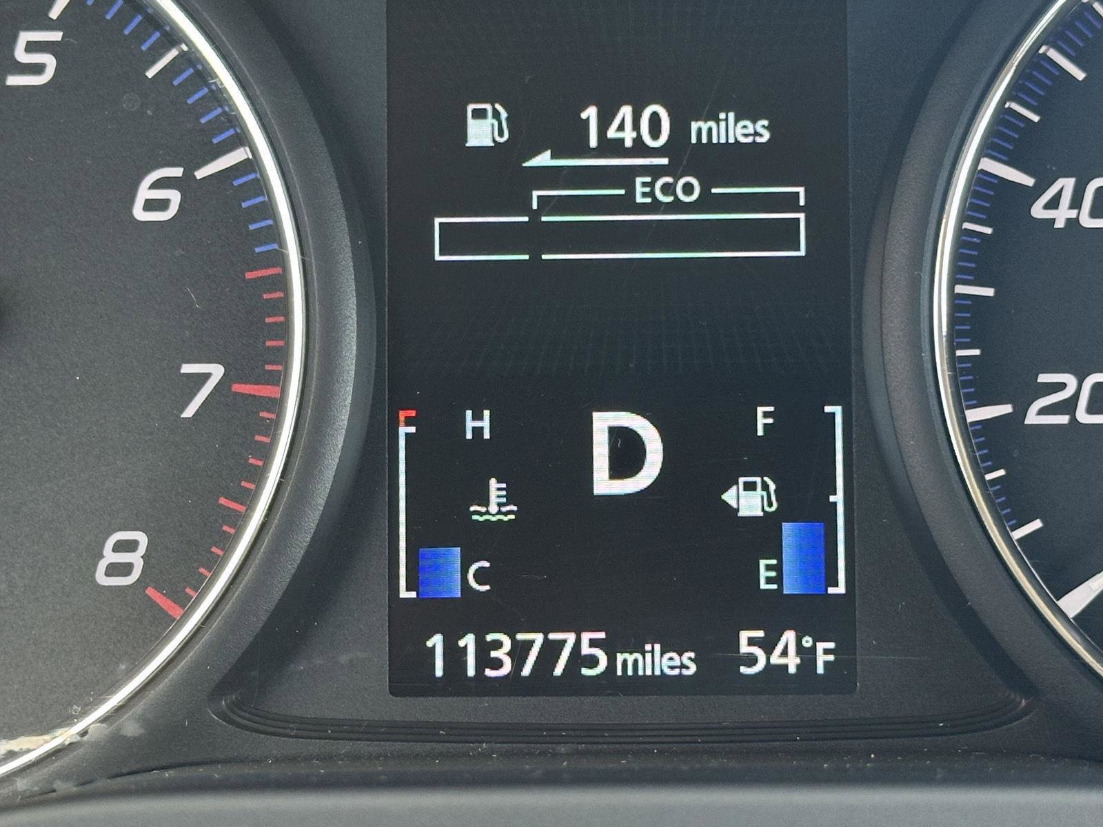 Used 2016 Mitsubishi Outlander SE image 16