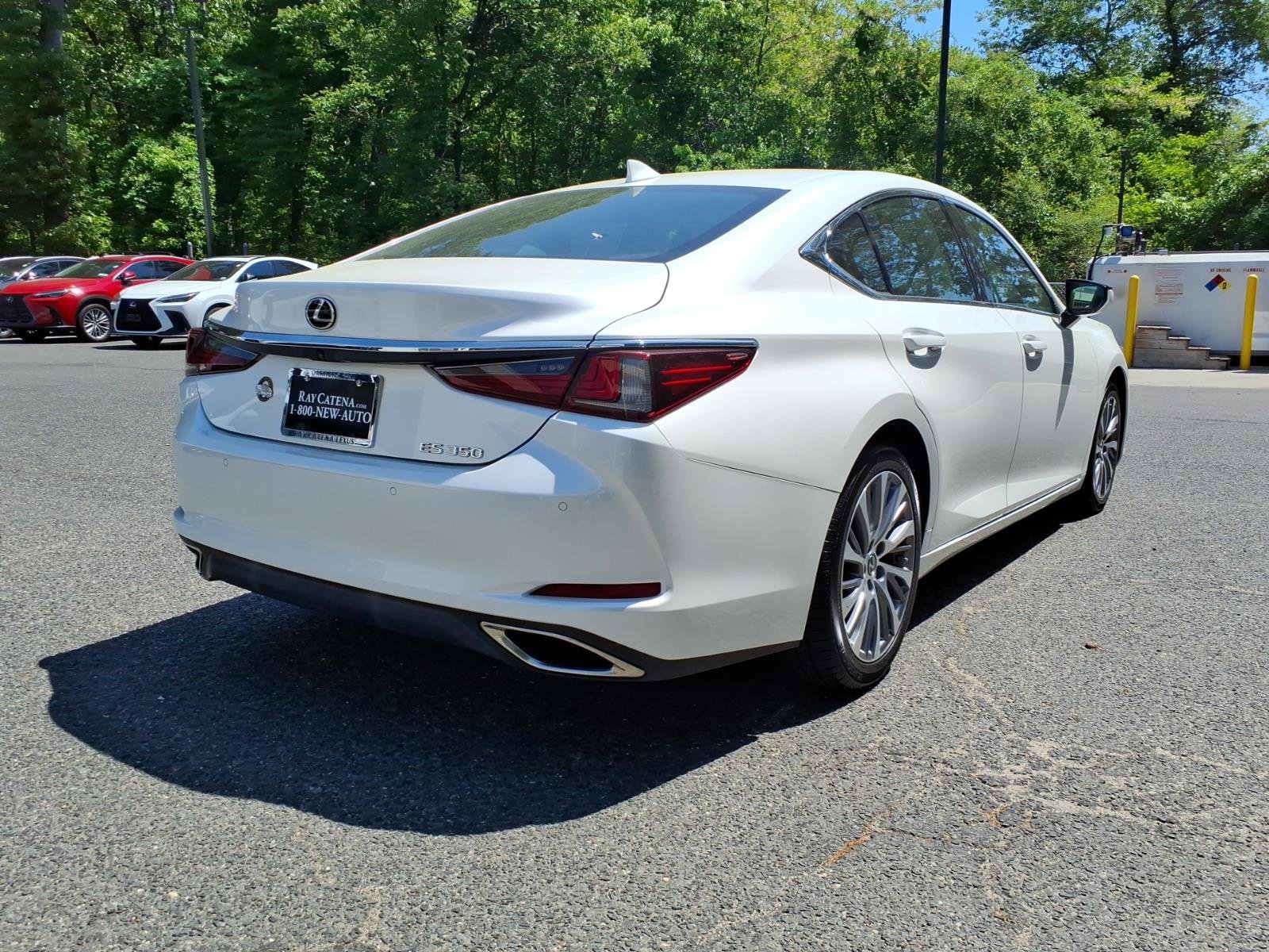 Used 2019 Lexus ES 350 w/ Premium Package FWD image 24
