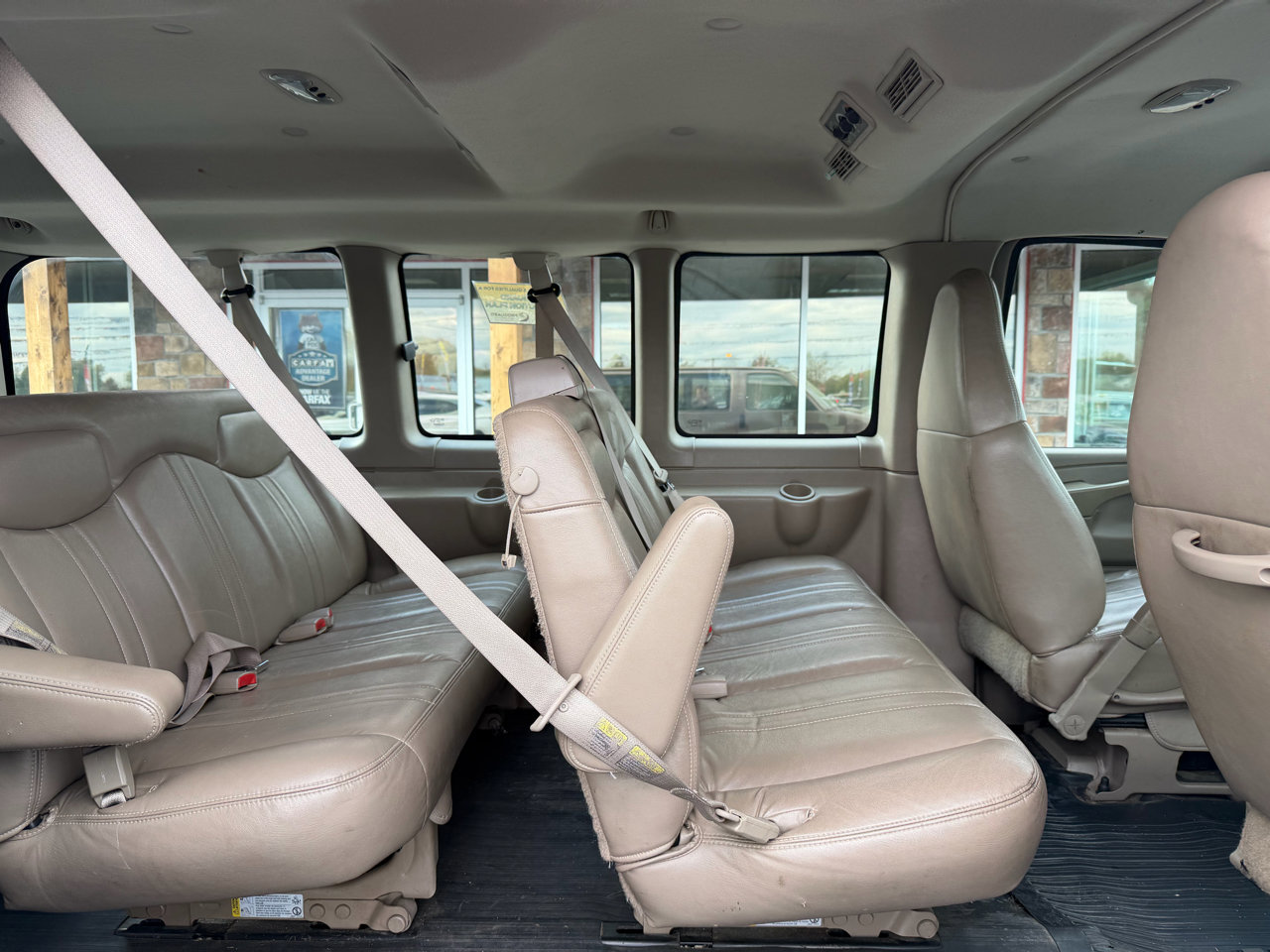 Used 2004 Chevrolet Express 2500 Passenger image 15