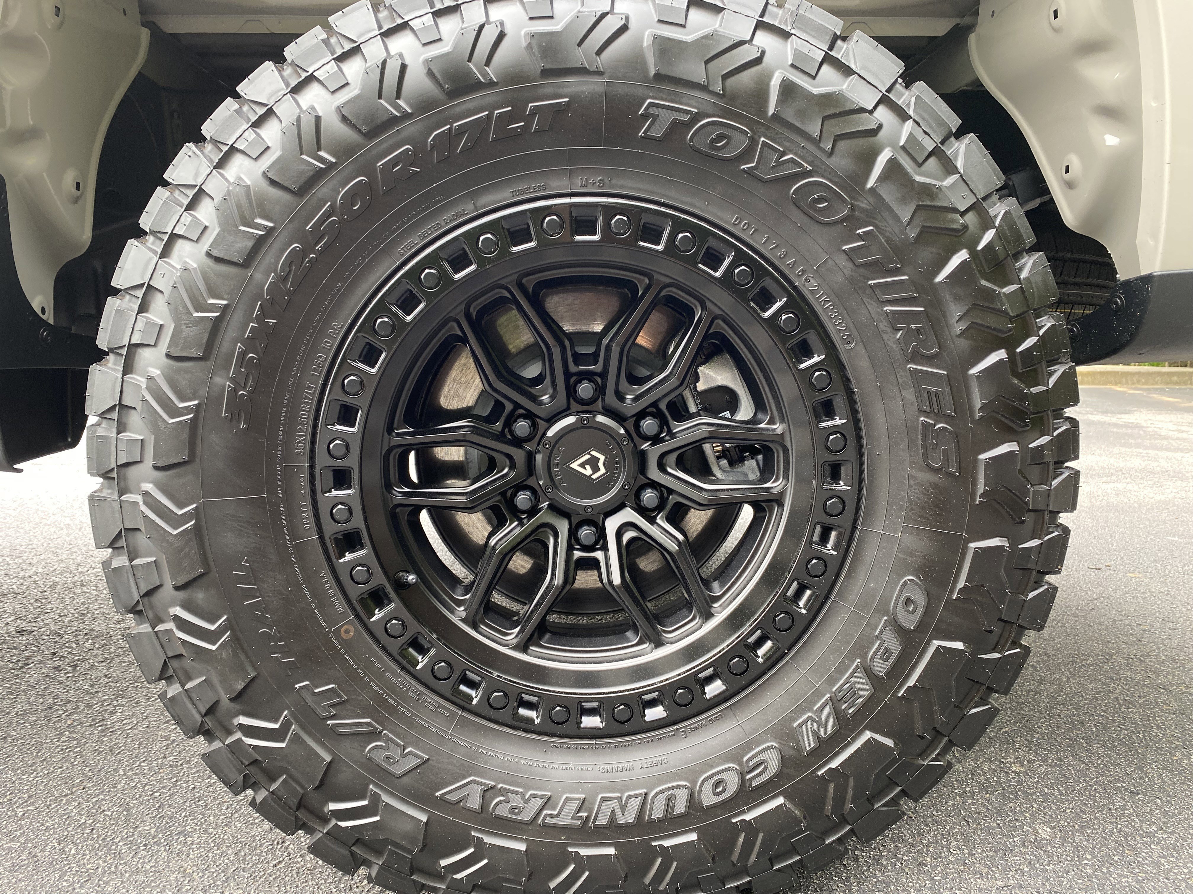 Used 2026 Chevrolet Silverado 1500 Custom w/ Turbomax Blackout Package AWD/4WD image 41