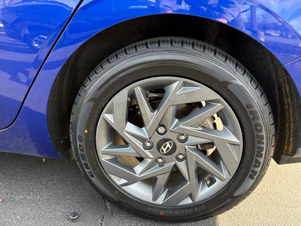 Certified 2024 Hyundai Elantra SEL image 24