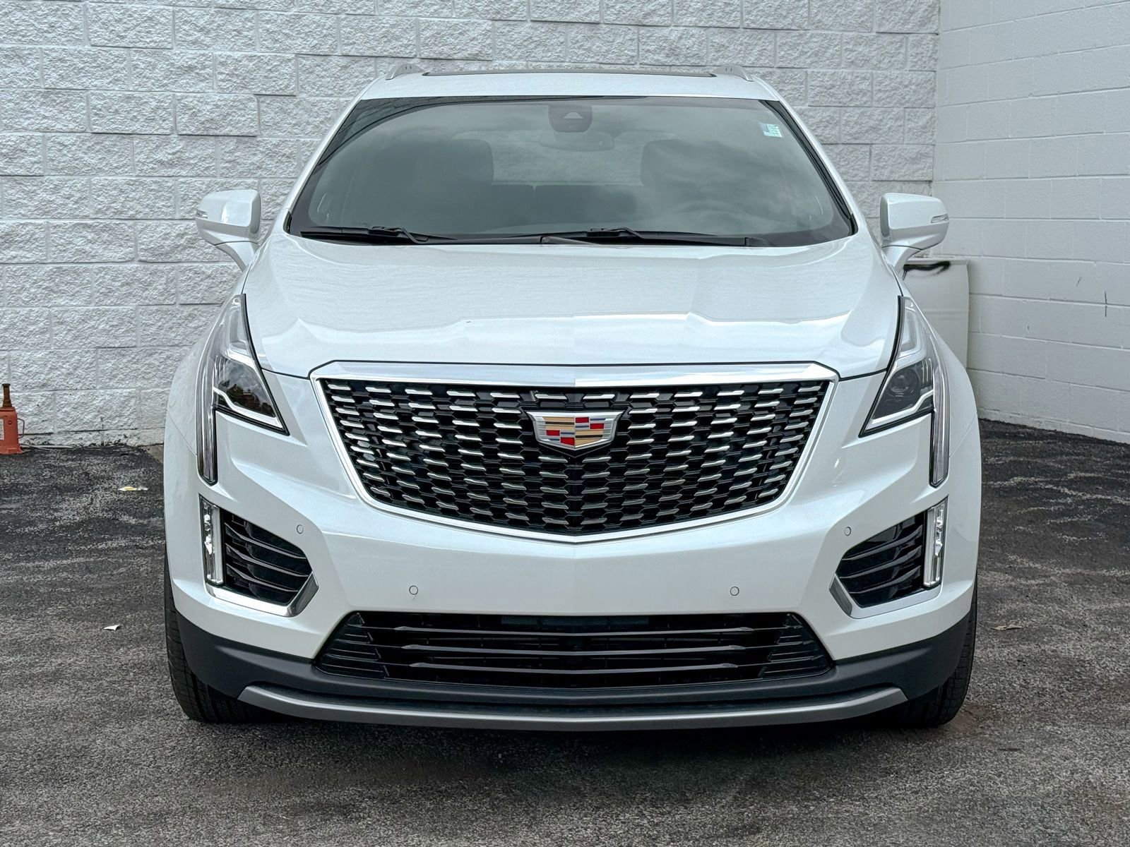 New 2025 Cadillac XT5 Premium Luxury w/ LPO, Floor Liner Package image 2