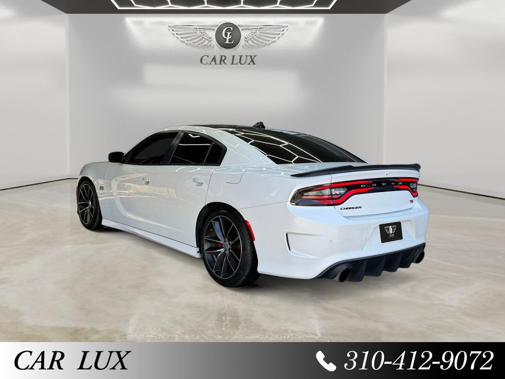 Used 2015 Dodge Charger R/T Scat Pack w/ Technology Group RWD image 3