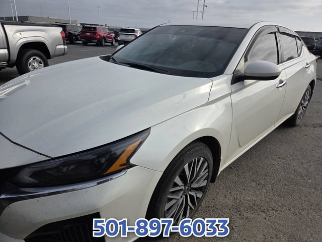 Used 2023 Nissan Altima 2.5 SV AWD/4WD image 4