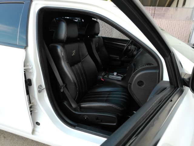 Used 2015 Chrysler 300 S AWD/4WD image 20