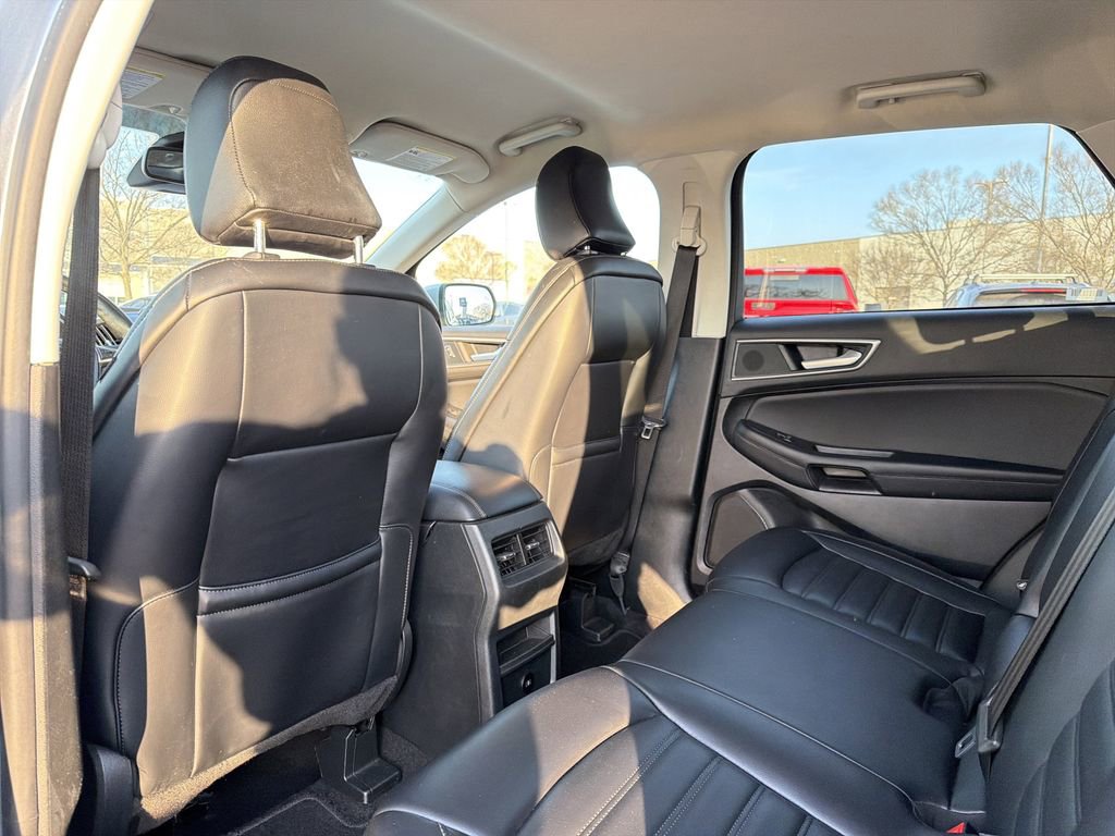 Used 2024 Ford Edge SEL AWD/4WD image 12