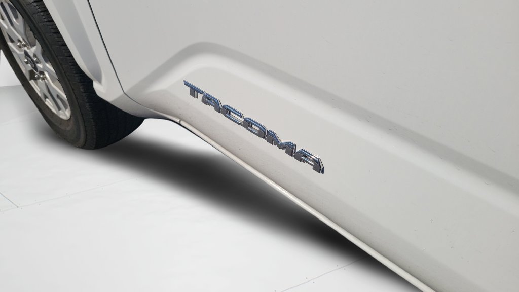 Used 2024 Toyota Tacoma SR5 RWD image 10