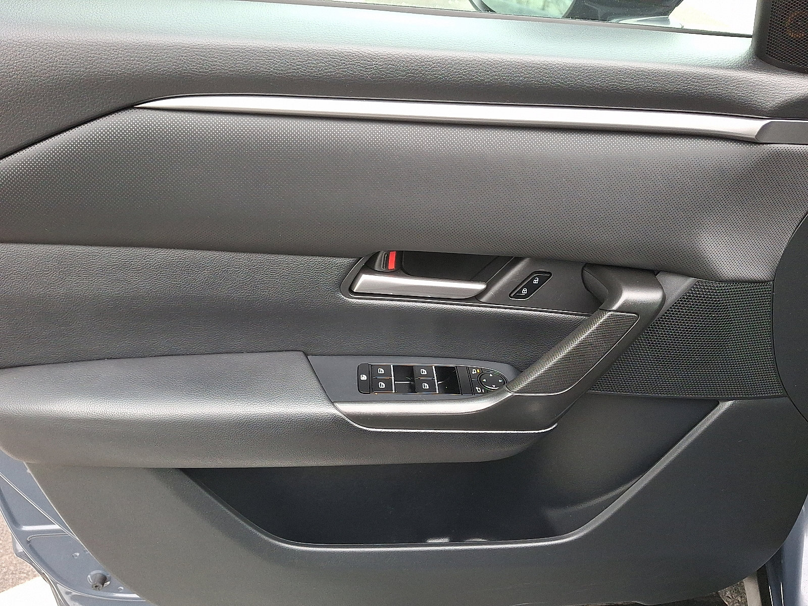 Used 2023 MAZDA CX-50 2.5 S w/ Preferred Plus Pkg image 12