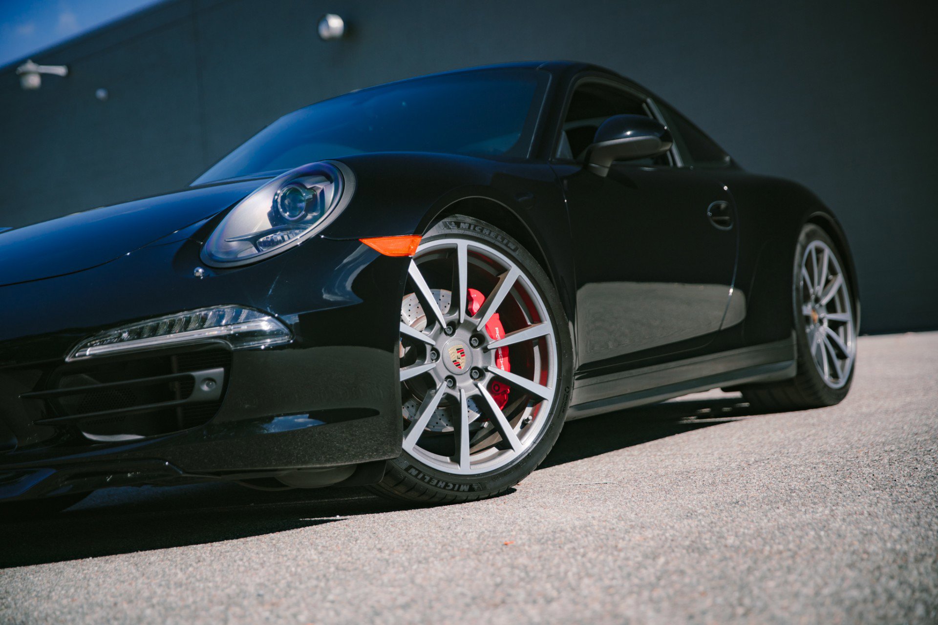 Used 2015 Porsche 911 Carrera 4S image 4