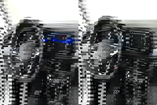 Certified 2022 Volkswagen Jetta SE image 3