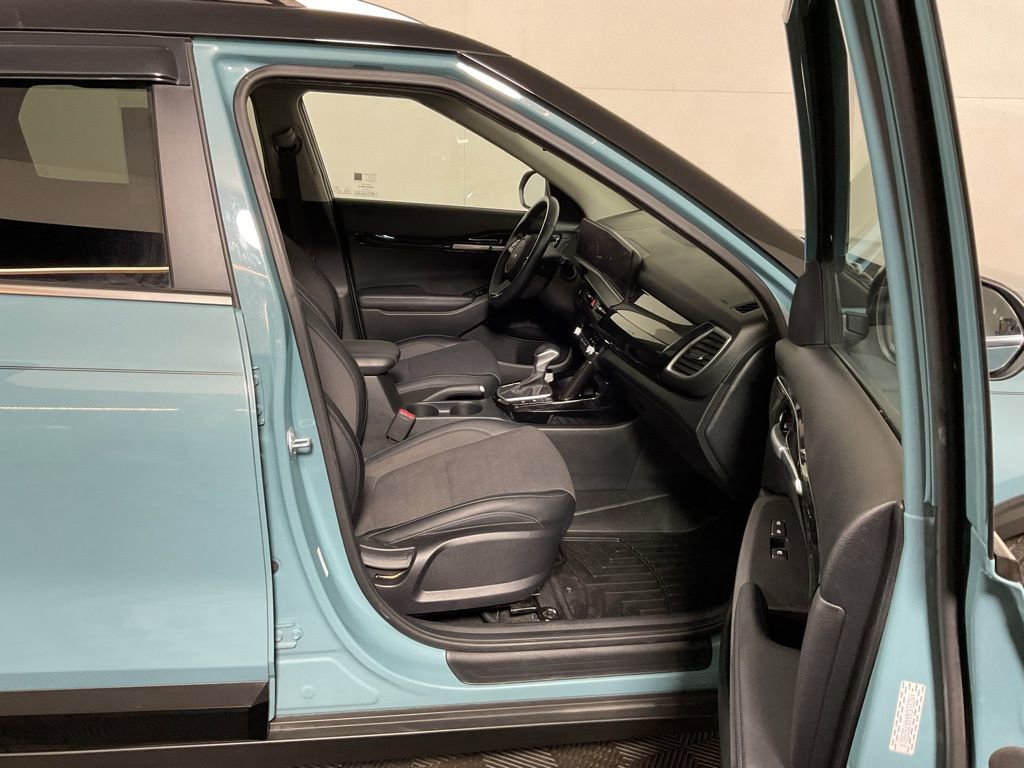 Used 2024 Kia Seltos S image 37